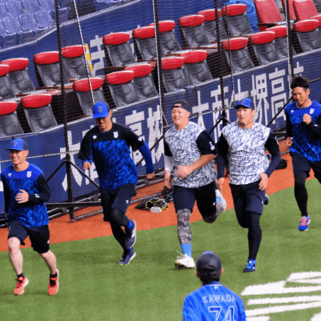 柴田選手、京田選手、牧選手、山本選手、桑原選手